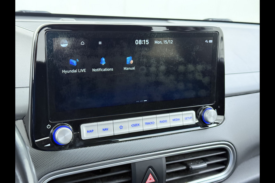 Hyundai Kona EV 64kWh Warmtepomp Adap.Cruise Navi Ecc Camera Pdc Trekhaak Krell®-Audio Apple Carplay Android Auto Comfort SOH 100% Lane Assist DAB Led Lmv 17" Regen-Lichtsensor Keyless 1e Eigenaar Origineel Nederlandse Auto