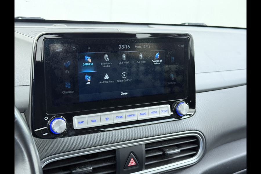 Hyundai Kona EV 64kWh Warmtepomp Adap.Cruise Navi Ecc Camera Pdc Trekhaak Krell®-Audio Apple Carplay Android Auto Comfort SOH 100% Lane Assist DAB Led Lmv 17" Regen-Lichtsensor Keyless 1e Eigenaar Origineel Nederlandse Auto