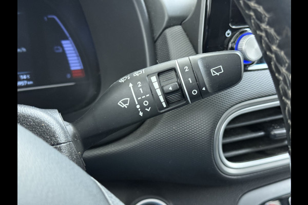 Hyundai Kona EV 64kWh Warmtepomp Adap.Cruise Navi Ecc Camera Pdc Trekhaak Krell®-Audio Apple Carplay Android Auto Comfort SOH 100% Lane Assist DAB Led Lmv 17" Regen-Lichtsensor Keyless 1e Eigenaar Origineel Nederlandse Auto