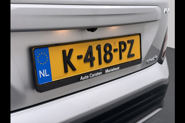 Hyundai Kona EV 64kWh Warmtepomp Adap.Cruise Navi Ecc Camera Pdc Trekhaak Krell®-Audio Apple Carplay Android Auto Comfort SOH 100% Lane Assist DAB Led Lmv 17" Regen-Lichtsensor Keyless 1e Eigenaar Origineel Nederlandse Auto