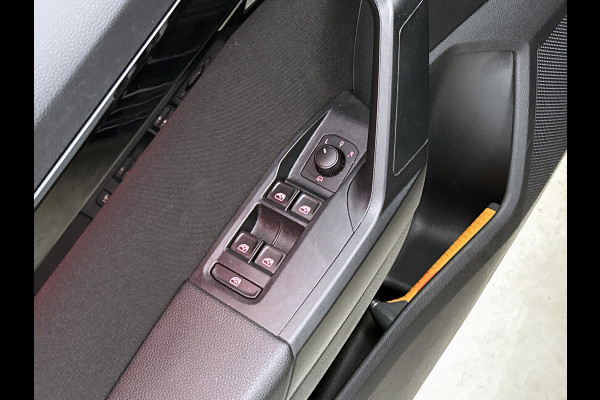 Seat Ibiza 1.0 TSI FR Business Intense(NL-auto, Goed OnderH, Carplay, Camera, Climate Con, PDC, Navi, Etc)