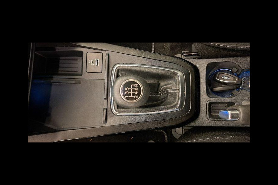 Ford Puma 1.0 EcoBoost Hybrid Titanium 125pk | SYNC 4 Navigatie | Winterpack | Reserve Wiel | Achteruitrijcamera