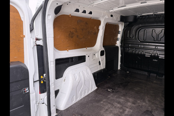 Fiat Doblò Cargo Trekking 1.6JTD 105PK L2H1 3-Peroons Airco Navi* Apple Carplay Android Auto Bluetooth S Trekking Euro 6 Betonplex Vloer Wandbetimmering Schuifdeur Origineel Nederlandse Auto 984kg laadvermogen! 1300kg trekvermogen!