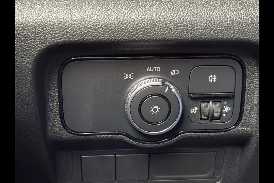 Mercedes-Benz Citan 110 CDI L2 Pro | Trekhaak | Schuifdeur | Verwarmde buitenspiegels | Zeer Netjes |