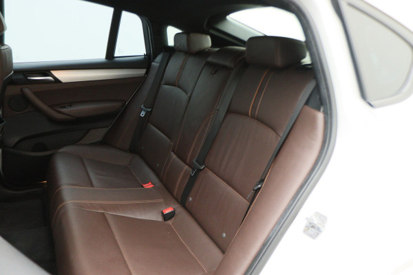 BMW X4 xDrive20i Centennial High Executive Leer, Camera, Cruise, Navigatie, Bluetooth, Elektrische Trekhaak, 21''