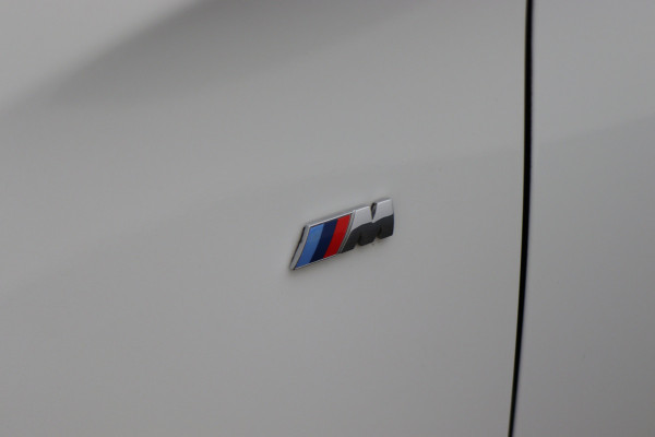 BMW X4 xDrive20i Centennial High Executive Leer, Camera, Cruise, Navigatie, Bluetooth, Elektrische Trekhaak, 21''