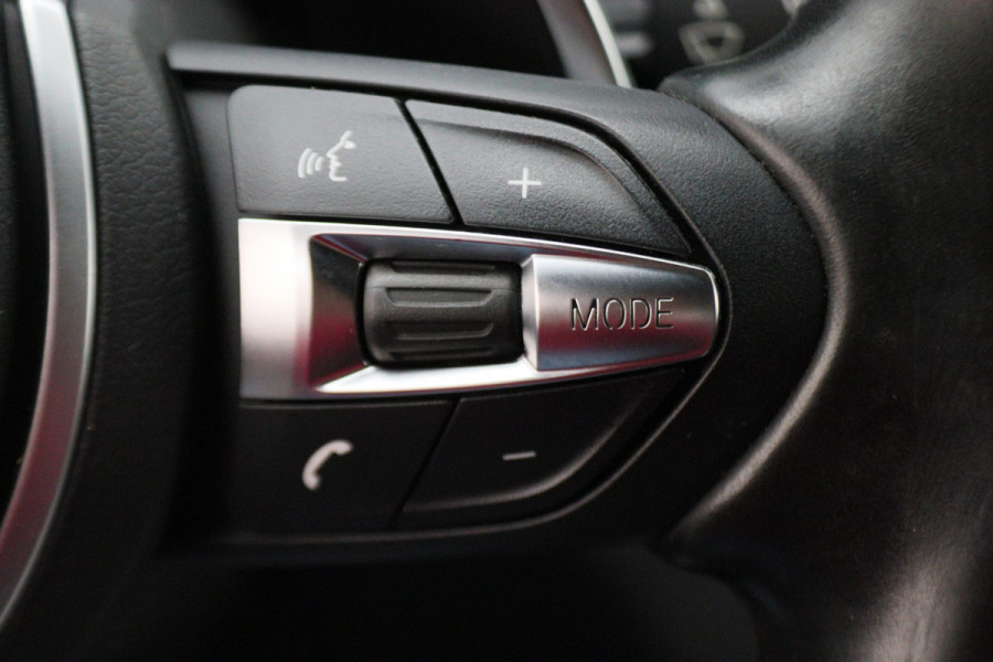 BMW X4 xDrive20i Centennial High Executive Leer, Camera, Cruise, Navigatie, Bluetooth, Elektrische Trekhaak, 21''