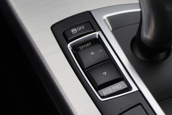 BMW X4 xDrive20i Centennial High Executive Leer, Camera, Cruise, Navigatie, Bluetooth, Elektrische Trekhaak, 21''