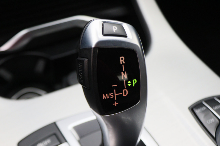 BMW X4 xDrive20i Centennial High Executive Leer, Camera, Cruise, Navigatie, Bluetooth, Elektrische Trekhaak, 21''