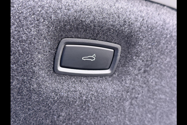 Porsche Taycan Performance 84 kWh SOH 100% | ADAPT. CRUISE | DODE HOEK HERKENNING | SPORTCHRONO | HEAD UP | WARMTEPOMP | DIRECT LEVERBAAR NET PORSCHE ONDERHOUD GEHAD |