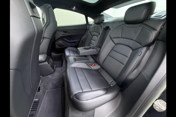 Porsche Taycan Performance 84 kWh SOH 100% | ADAPT. CRUISE | DODE HOEK HERKENNING | SPORTCHRONO | HEAD UP | WARMTEPOMP | DIRECT LEVERBAAR NET PORSCHE ONDERHOUD GEHAD |
