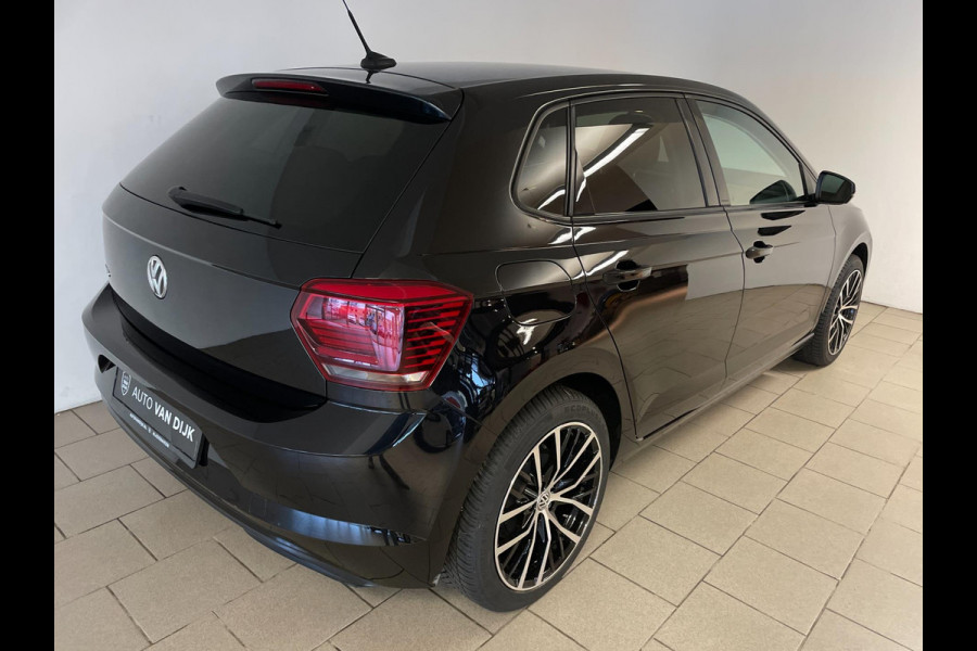 Volkswagen Polo 1.0 TSI Comfortline 95PK AIRCO NAVI CRUISE APPLE CARPLAY NIEUWE VELG LED MULTI STUUR PRIVACY GLAS ZEER NETTE AUTO