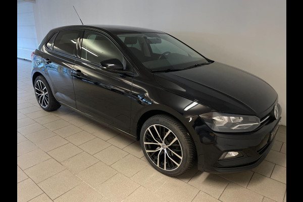 Volkswagen Polo 1.0 TSI Comfortline 95PK AIRCO NAVI CRUISE APPLE CARPLAY NIEUWE VELG LED MULTI STUUR PRIVACY GLAS ZEER NETTE AUTO