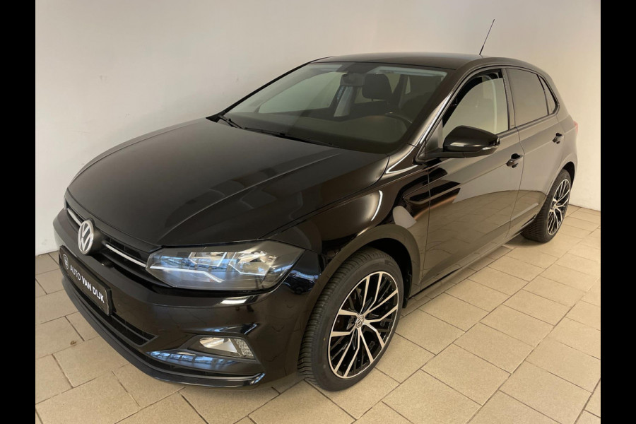 Volkswagen Polo 1.0 TSI Comfortline 95PK AIRCO NAVI CRUISE APPLE CARPLAY NIEUWE VELG LED MULTI STUUR PRIVACY GLAS ZEER NETTE AUTO