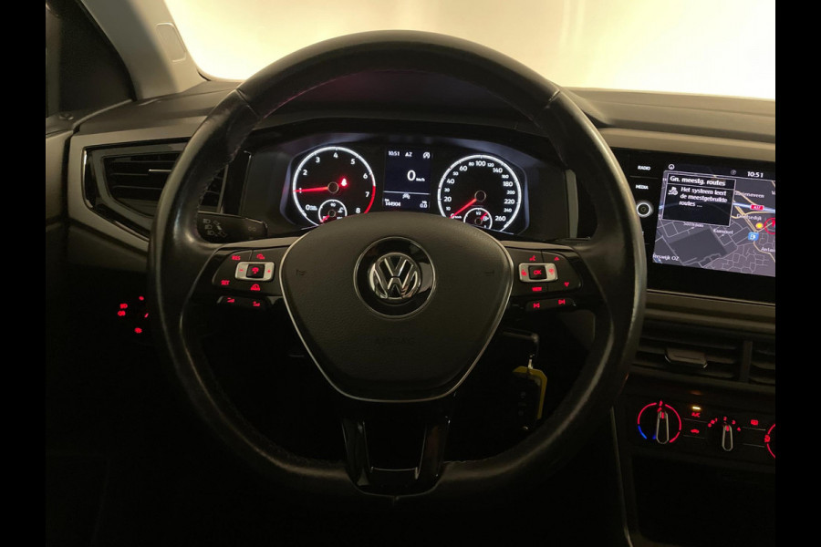 Volkswagen Polo 1.0 TSI Comfortline 95PK AIRCO NAVI CRUISE APPLE CARPLAY NIEUWE VELG LED MULTI STUUR PRIVACY GLAS ZEER NETTE AUTO