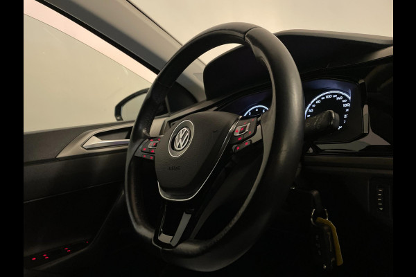 Volkswagen Polo 1.0 TSI Comfortline 95PK AIRCO NAVI CRUISE APPLE CARPLAY NIEUWE VELG LED MULTI STUUR PRIVACY GLAS ZEER NETTE AUTO
