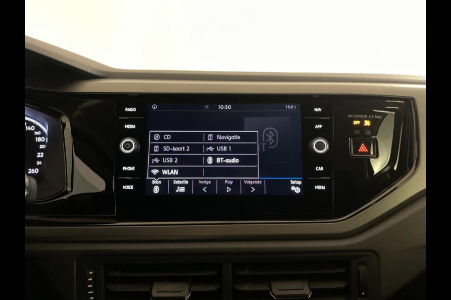 Volkswagen Polo 1.0 TSI Comfortline 95PK AIRCO NAVI CRUISE APPLE CARPLAY NIEUWE VELG LED MULTI STUUR PRIVACY GLAS ZEER NETTE AUTO