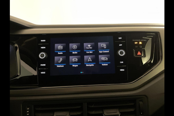 Volkswagen Polo 1.0 TSI Comfortline 95PK AIRCO NAVI CRUISE APPLE CARPLAY NIEUWE VELG LED MULTI STUUR PRIVACY GLAS ZEER NETTE AUTO
