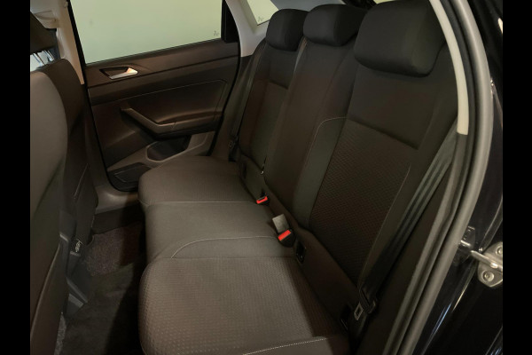 Volkswagen Polo 1.0 TSI Comfortline 95PK AIRCO NAVI CRUISE APPLE CARPLAY NIEUWE VELG LED MULTI STUUR PRIVACY GLAS ZEER NETTE AUTO