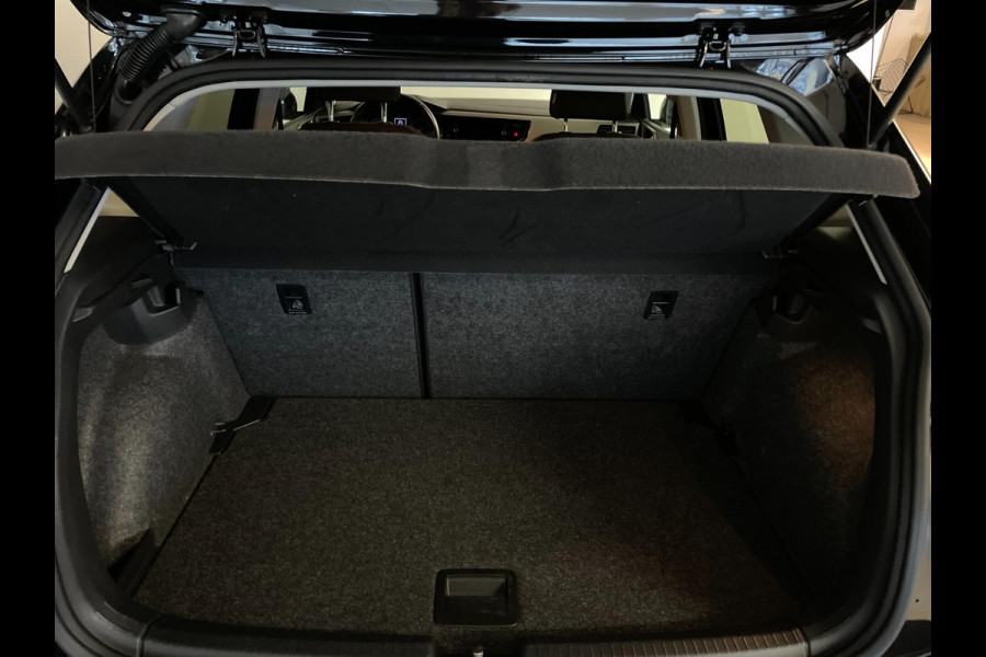 Volkswagen Polo 1.0 TSI Comfortline 95PK AIRCO NAVI CRUISE APPLE CARPLAY NIEUWE VELG LED MULTI STUUR PRIVACY GLAS ZEER NETTE AUTO