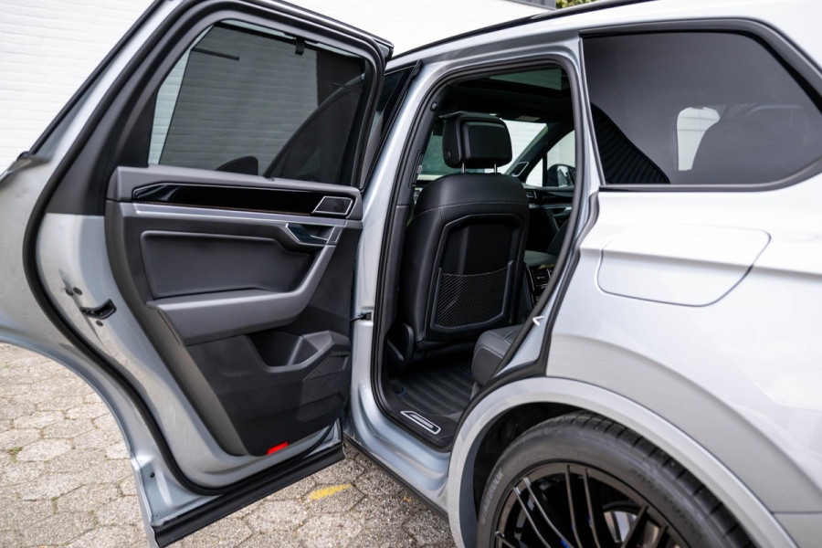 Volkswagen Touareg 3.0 TSI eHybrid R 4M Nightvision DynAudio Trekhaak