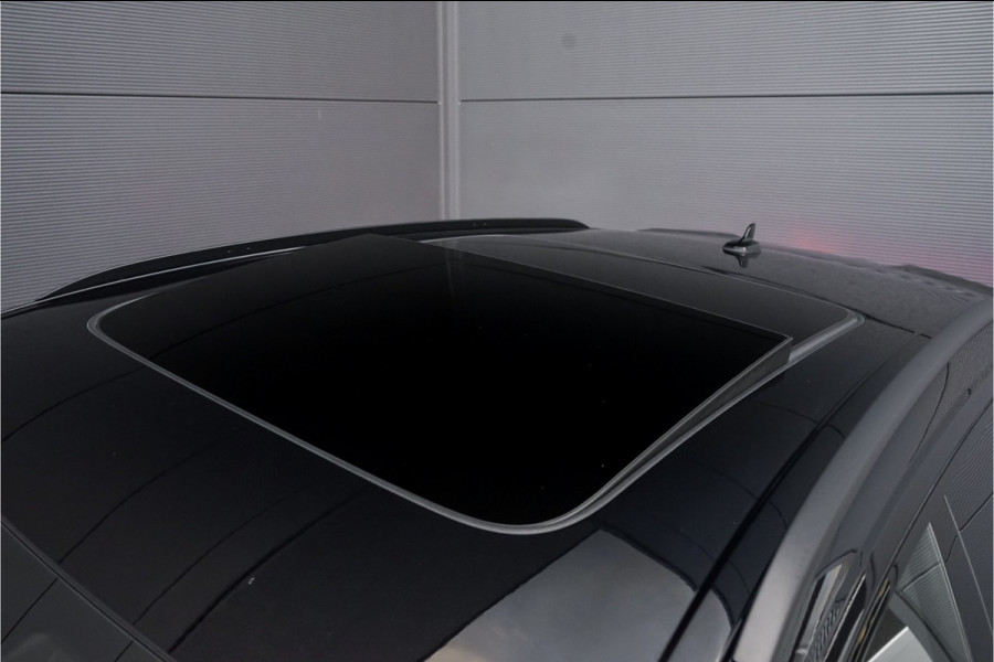 Audi Q8 4.0 TFSI RS Q8 Quattro Dynamic+ Keramisch Pano B&O Trekhaak Alcantara 23"