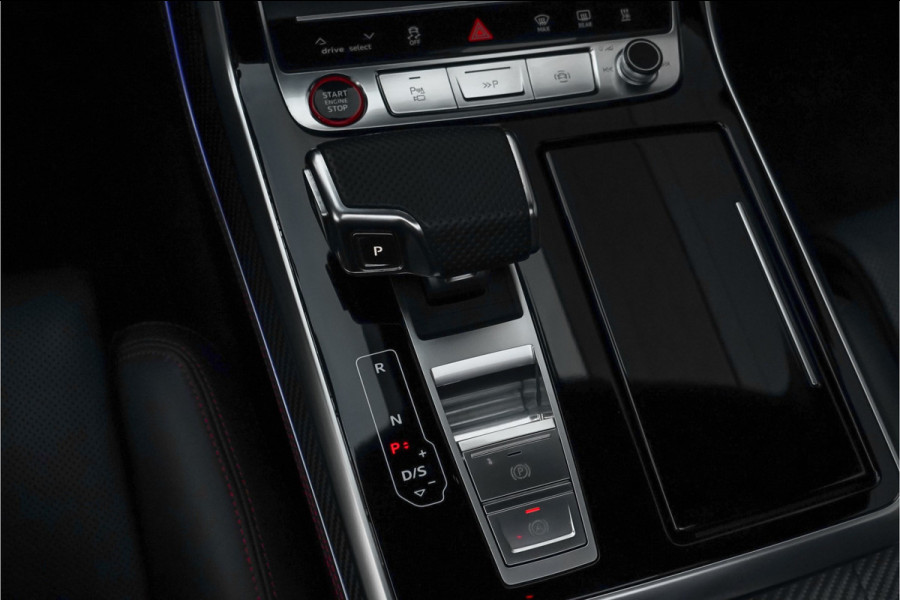Audi Q8 4.0 TFSI RS Q8 Quattro Dynamic+ Keramisch Pano B&O Trekhaak Alcantara 23"