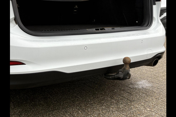 Ford FOCUS Wagon 1.0 EcoBoost Hybrid Titanium | Elektrisch uitklapbare trekhaak | Cruise Control | Winter Pack | Climate Control