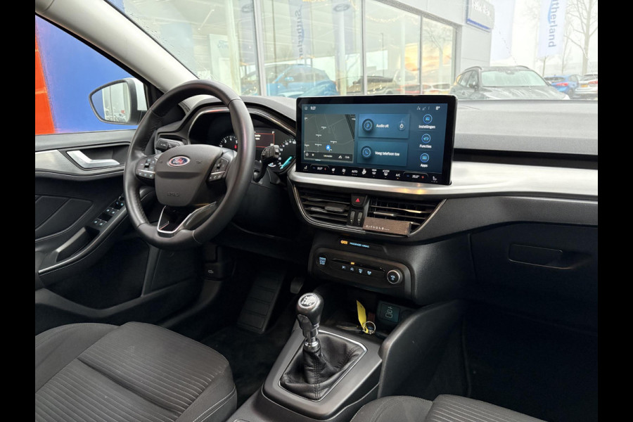 Ford FOCUS Wagon 1.0 EcoBoost Hybrid Titanium | Elektrisch uitklapbare trekhaak | Cruise Control | Winter Pack | Climate Control