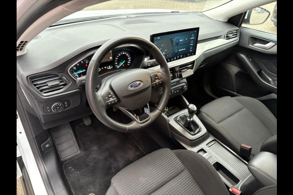 Ford FOCUS Wagon 1.0 EcoBoost Hybrid Titanium | Elektrisch uitklapbare trekhaak | Cruise Control | Winter Pack | Climate Control