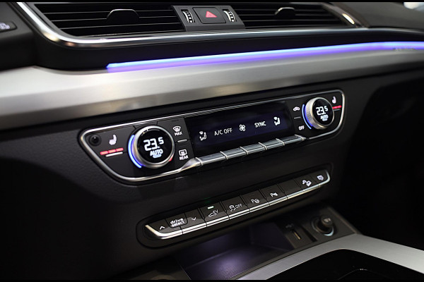 Audi Q5 55 TFSI E Quattro Competition / 366 PK / Memory / ACC / Elek Stoelen / Lane Assist / Sfeerver / 360 Camera / MATRIX / 22 I