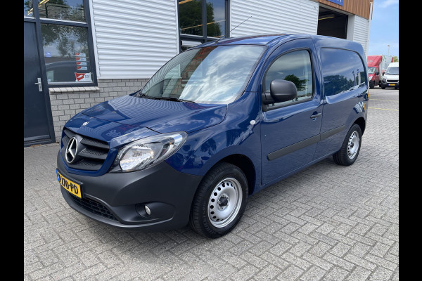 Mercedes-Benz Citan 108 CDI BlueEFFICIENCY / rijklaar € 10.950 ex btw / lease vanaf € 256 / airco / tomtom navigatie / schuifdeur / ingerichte laadruimte / euro 6 !