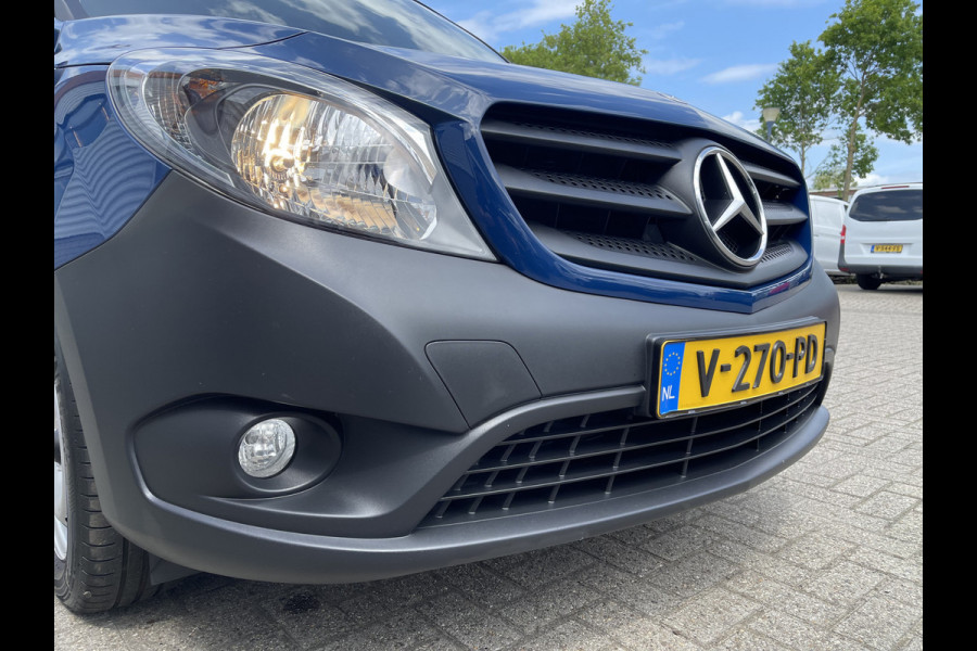 Mercedes-Benz Citan 108 CDI BlueEFFICIENCY / rijklaar € 10.950 ex btw / lease vanaf € 256 / airco / tomtom navigatie / schuifdeur / ingerichte laadruimte / euro 6 !
