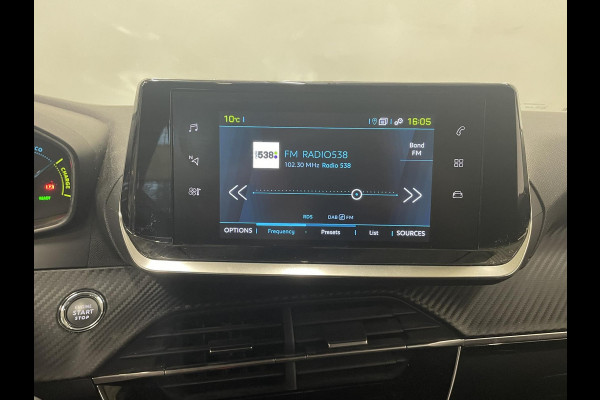 Peugeot e-208 EV Active Pack 50 kWh SOH 95% Navigatie Apple Carplay/Android Auto Parkeersensoren achter Cruise Control Full Led Climate Control Lichtmetalen velgen