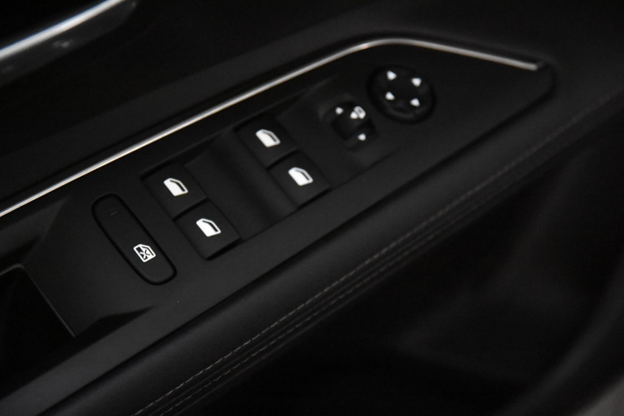 Peugeot 3008 GT Line 130 *1ste Eigenaar*Panoramadak*Leer*Navigatie*