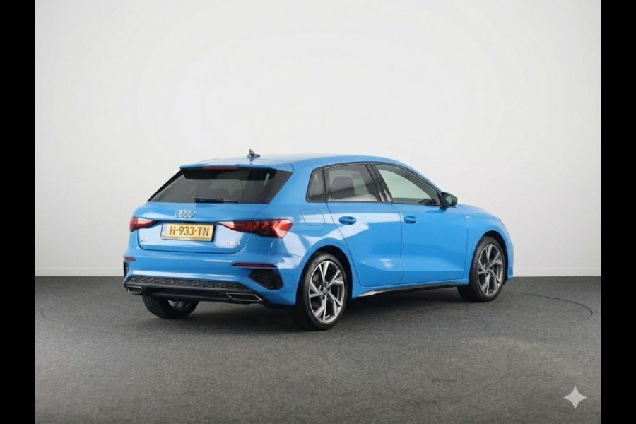 Audi A3 Sportback 35 TFSI S edition 150pk | Navigatie | Verwarmbare sportstoelen | Full Led koplampen | Alcantara bekleding