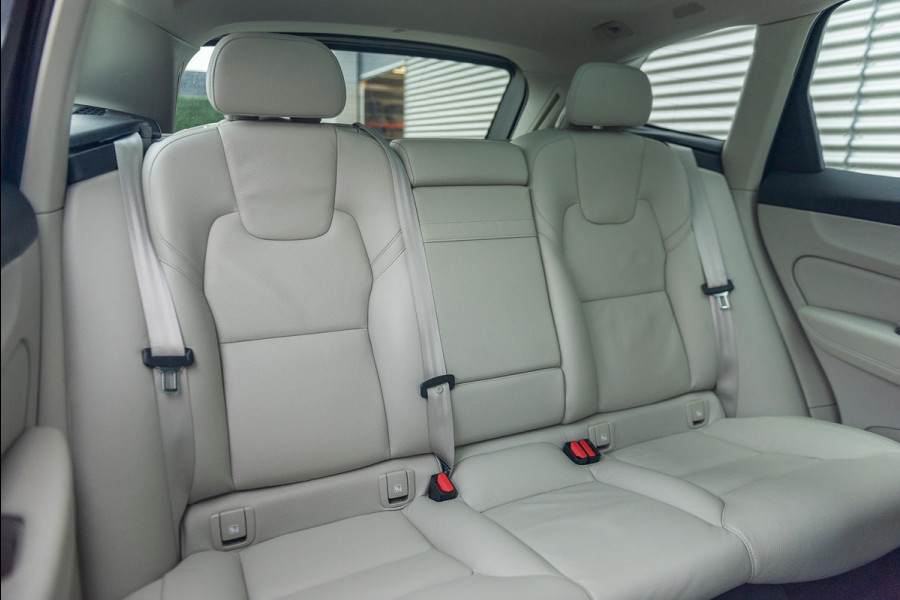 Volvo XC60 T6 Aut. Inscription Leder Navigatie Parkeercamera 340pk