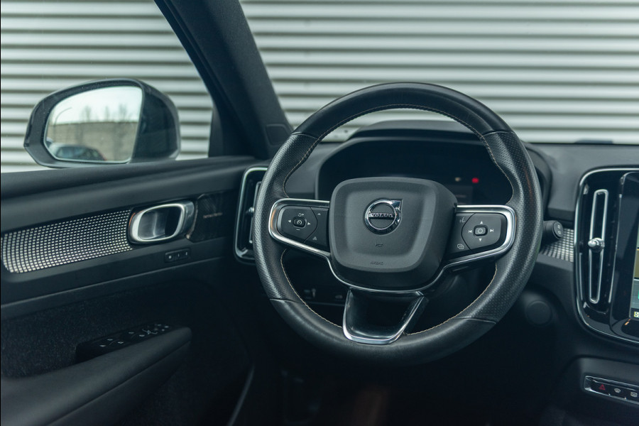 Volvo XC40 P8 Aut. R-Design ACC Leder Stoelverwarming Parkeercamera 408pk