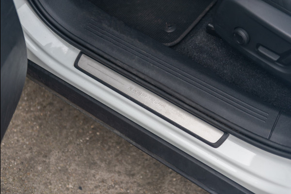 Volvo XC40 P8 Aut. R-Design ACC Leder Stoelverwarming Parkeercamera 408pk