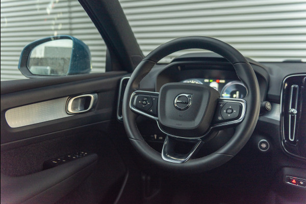 Volvo XC40 T4 Aut. Plug-in Hybrid Plus Bright Luxe Stoelen Navigatie Parkeercamera 211pk
