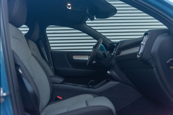 Volvo XC40 T4 Aut. Plug-in Hybrid Plus Bright Luxe Stoelen Navigatie Parkeercamera 211pk