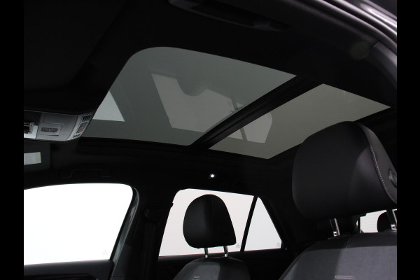 Volkswagen T-Roc 1.5 TSI DSG R-Line Edition Black Pack | Panorama dak | Climate Control | Adaptive Cruise Control | Camera | Navigatie | Apple Carplay/Android Auto