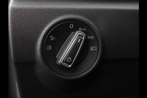 Volkswagen T-Roc 1.5 TSI DSG R-Line Edition Black Pack | Panorama dak | Climate Control | Adaptive Cruise Control | Camera | Navigatie | Apple Carplay/Android Auto