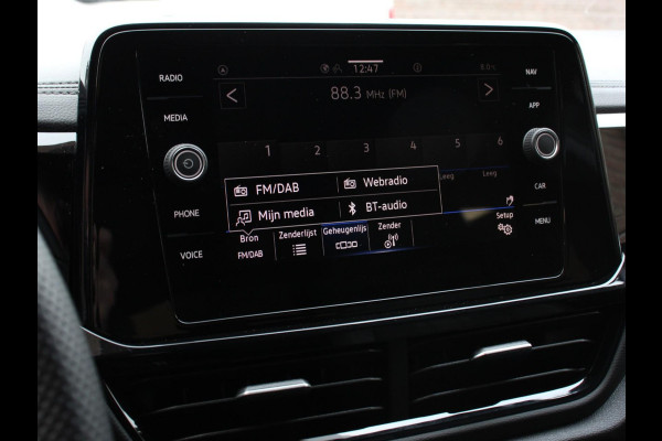 Volkswagen T-Roc 1.5 TSI DSG R-Line Edition Black Pack | Panorama dak | Climate Control | Adaptive Cruise Control | Camera | Navigatie | Apple Carplay/Android Auto