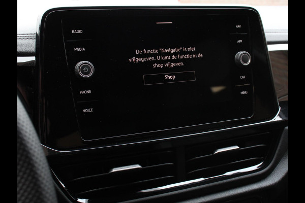 Volkswagen T-Roc 1.5 TSI DSG R-Line Edition Black Pack | Panorama dak | Climate Control | Adaptive Cruise Control | Camera | Navigatie | Apple Carplay/Android Auto