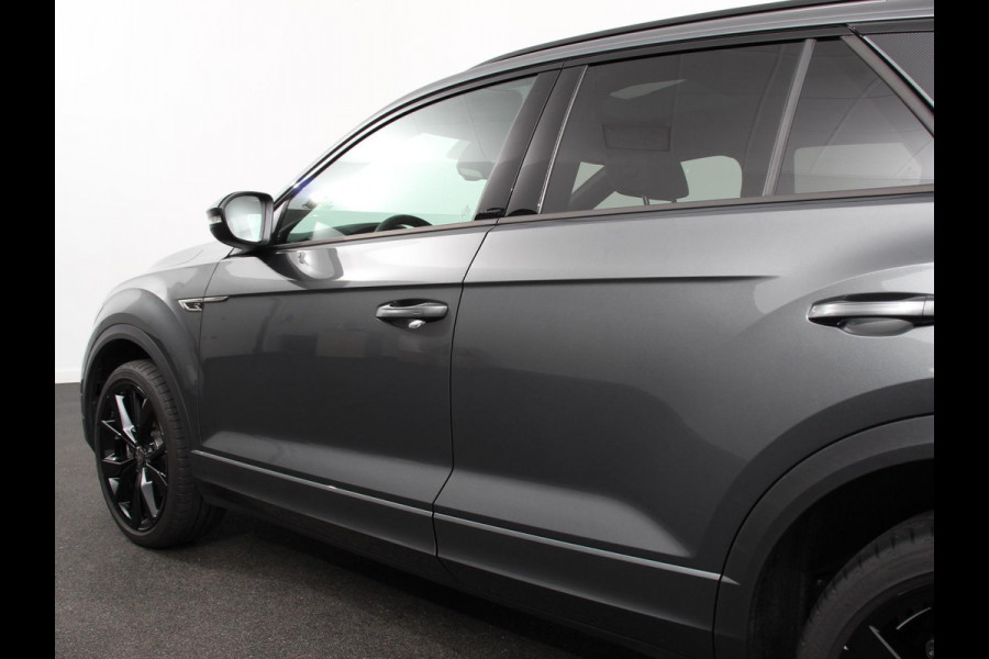 Volkswagen T-Roc 1.5 TSI DSG R-Line Edition Black Pack | Panorama dak | Climate Control | Adaptive Cruise Control | Camera | Navigatie | Apple Carplay/Android Auto