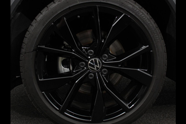Volkswagen T-Roc 1.5 TSI DSG R-Line Edition Black Pack | Panorama dak | Climate Control | Adaptive Cruise Control | Camera | Navigatie | Apple Carplay/Android Auto