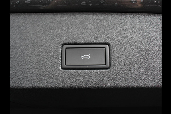 Volkswagen T-Roc 1.5 TSI DSG R-Line Edition Black Pack | Panorama dak | Climate Control | Adaptive Cruise Control | Camera | Navigatie | Apple Carplay/Android Auto