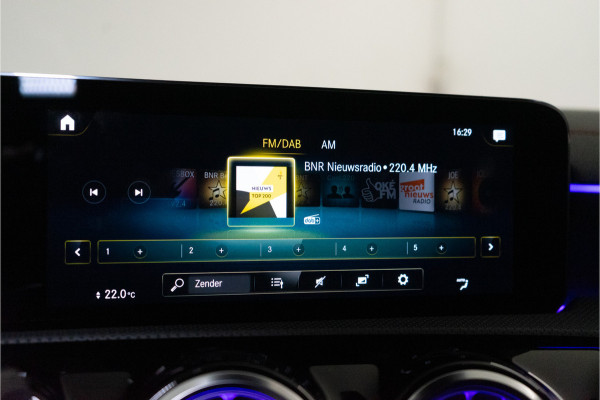 Mercedes-Benz CLA-Klasse Shooting Brake 250 e AMG Line 218PK Premium | Night | Sfeer | MBUX | Stoelverw. | Multibeam | Garantie