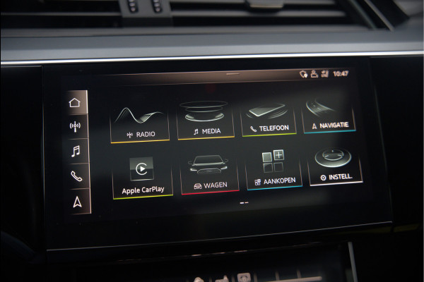 Audi e-tron e-tron 50 quattro Launch edition plus 71 kWh | Black Edition | Panoramadak | Memory Seats | Luchtvering | Adaptive Cruise Control | Keyless | Matrix LED | Leder | Stoelverwarming | NAP |